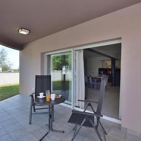 House Castelo * Buje